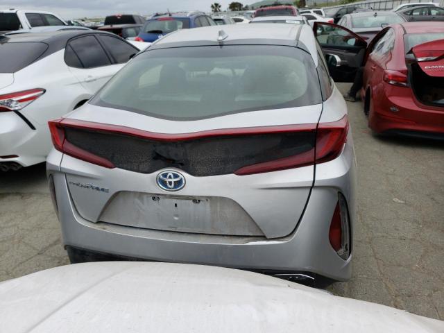 Photo 6 from auction – 2017 TOYOTA PRIUS PRIM with VIN JTDKARFP8H3002913