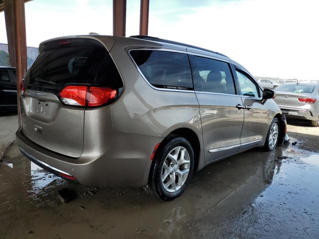 Photo 3 from auction – 2017 CHRYSLER PACIFICA T with VIN 2C4RC1BG2HR832682