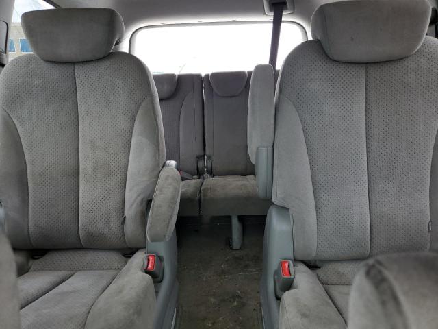 Photo 10 from auction – 2007 HYUNDAI ENTOURAGE with VIN KNDMC233776031585