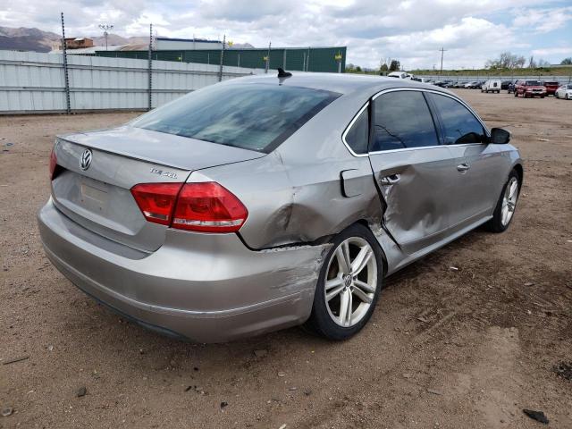 Photo 3 from auction – 2013 VOLKSWAGEN PASSAT SEL with VIN 1VWCN7A35DC096998