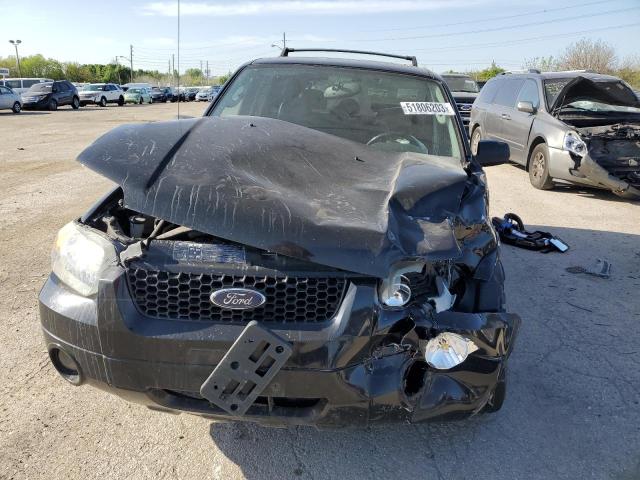 Photo 5 from auction – 2005 FORD ESCAPE LIM with VIN 1FMYU04175KB40855