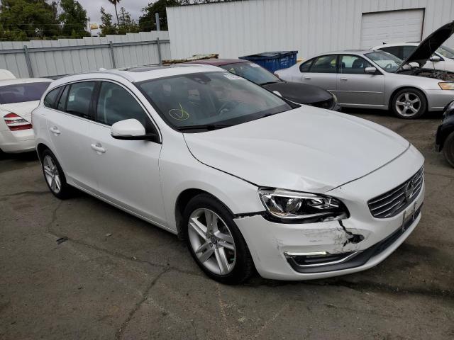 Photo 4 from auction – 2015 VOLVO V60 PREMIE with VIN YV126MEB8F1213087