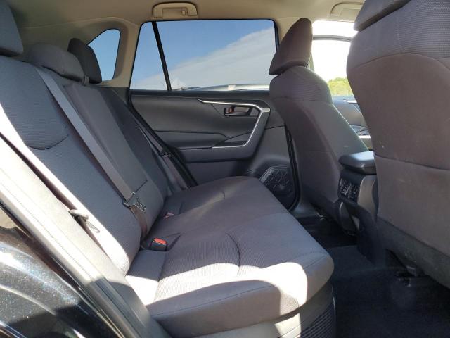 Photo 11 from auction – 2021 TOYOTA RAV4 LE with VIN JTMLWRFV6MD130740