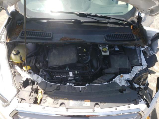 Photo 12 from auction – 2019 FORD ESCAPE SE with VIN 1FMCU9GD9KUB31532