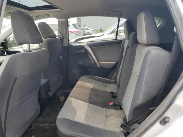 Фото 10 с аукциона – 2015 TOYOTA RAV4 XLE с VIN JTMRFREV4FD169986