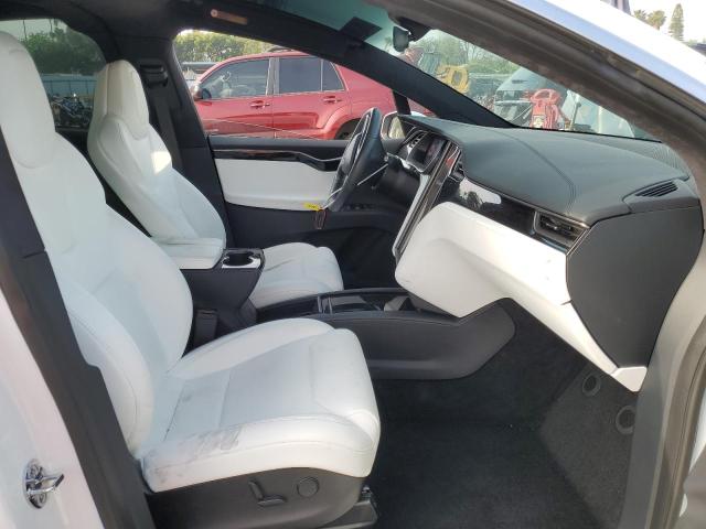 Photo 7 from auction – 2019 TESLA MODEL X with VIN 5YJXCDE29KF187847