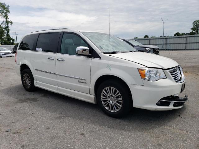 Photo 4 from auction – 2013 CHRYSLER TOWN & COU with VIN 2C4RC1CG6DR650587