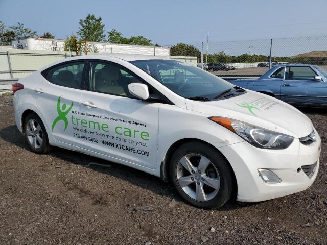 Photo 4 from auction – 2013 HYUNDAI ELANTRA with VIN 5NPDH4AE3DH330123