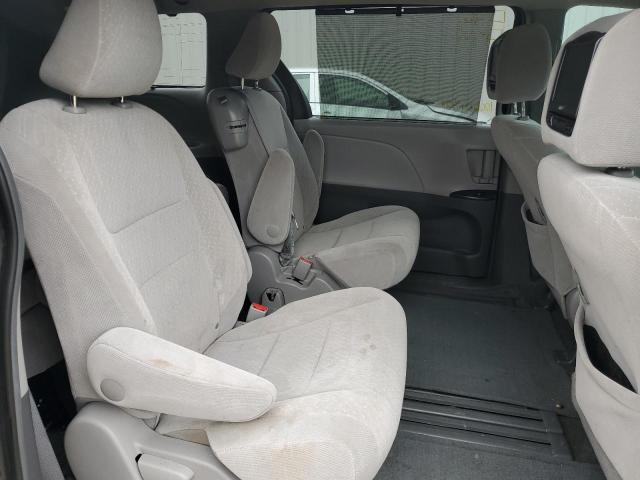 Photo 11 from auction – 2017 TOYOTA SIENNA LE with VIN 5TDKZ3DC0HS890741