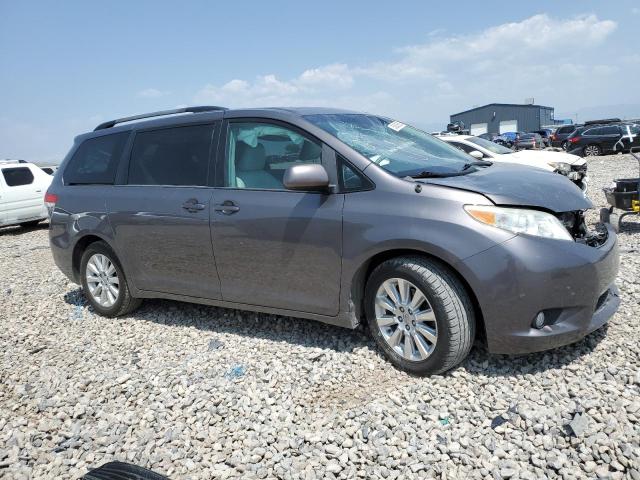 Photo 4 from auction – 2014 TOYOTA SIENNA XLE with VIN 5TDDK3DC5ES075556
