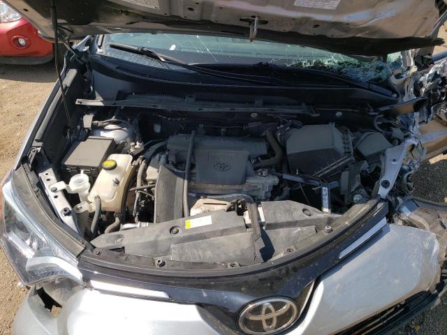 Photo 12 from auction – 2017 TOYOTA RAV4 XLE with VIN 2T3RFREV1HW613864