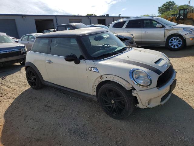 Photo 4 from auction – 2010 MINI COOPER S with VIN WMWMF7C57ATX44076