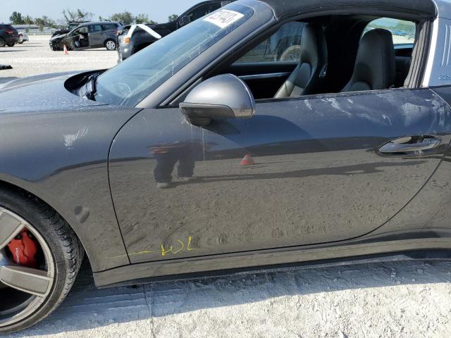 Photo 12 from auction – 2019 PORSCHE 911 TARGA with VIN WP0BB2A91KS125379