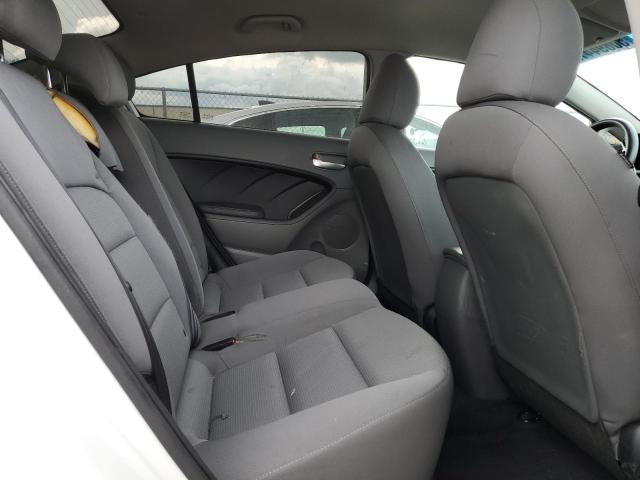 Photo 10 from auction – 2017 KIA FORTE LX with VIN 3KPFK4A74HE128137