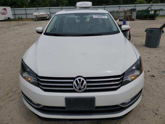 Photo 5 from auction – 2015 VOLKSWAGEN PASSAT SE with VIN 1VWBS7A38FC008064
