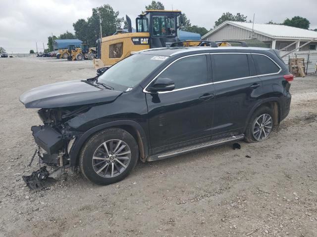 TOYOTA HIGHLANDER 2018 with VIN 5TDJZRFH8JS561623 - Photo from auction