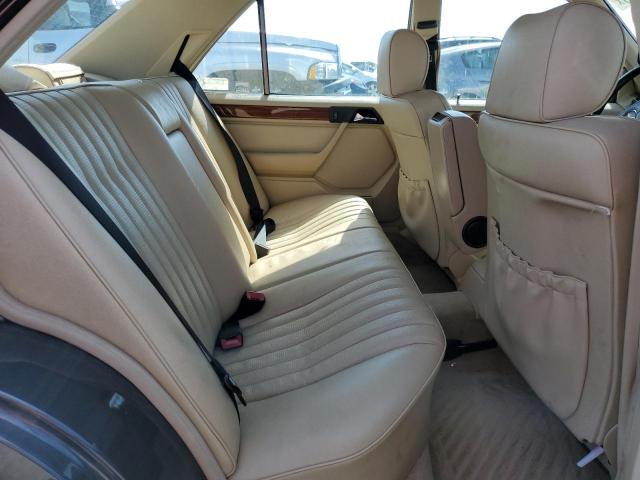 Photo 10 from auction – 1993 MERCEDES-BENZ 300 E 2.8 with VIN WDBEA28E7PB978829