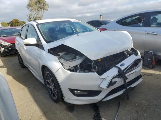 Photo 4 from auction – 2016 FORD FOCUS SE with VIN 1FADP3F21GL238669