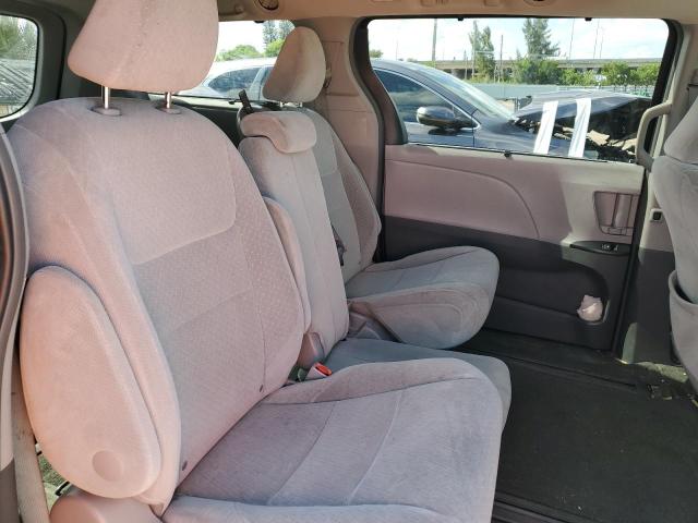 Photo 11 from auction – 2015 TOYOTA SIENNA LE with VIN 5TDKK3DC1FS651782