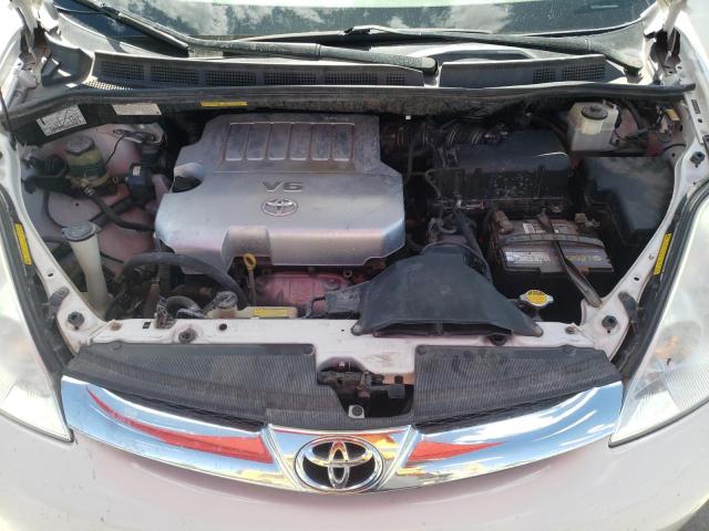 Photo 12 from auction – 2008 TOYOTA SIENNA XLE with VIN 5TDBK22C08S018741