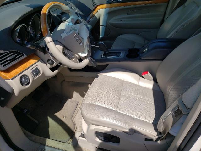 Photo 7 from auction – 2012 LINCOLN MKT with VIN 2LMHJ5FR8CBL51065