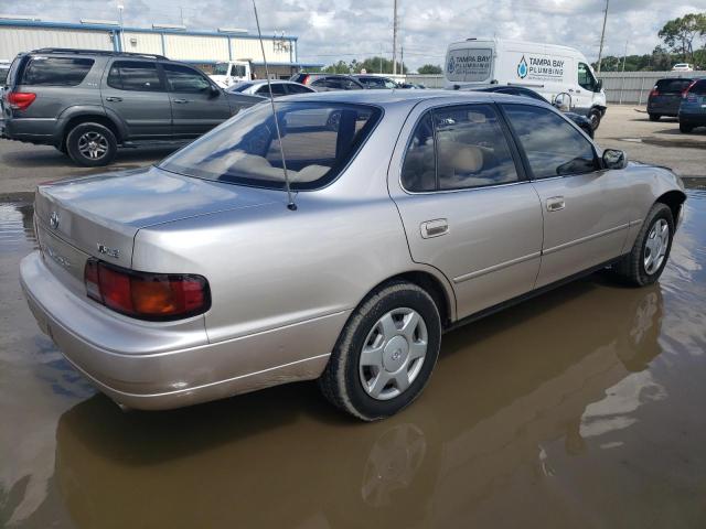 Photo 3 from auction – 1995 TOYOTA CAMRY LE with VIN JT2GK12E9S0124299
