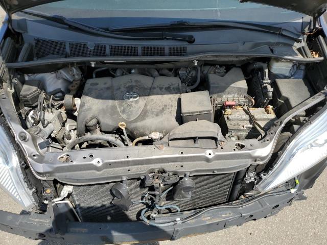 Photo 12 from auction – 2018 TOYOTA SIENNA LE with VIN 5TDKZ3DC4JS938361