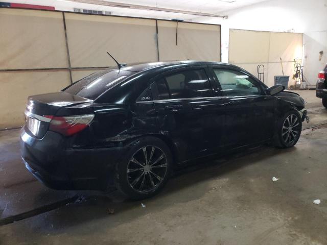Photo 3 from auction – 2013 CHRYSLER 200 LIMITE with VIN 1C3CCBCG2DN611671
