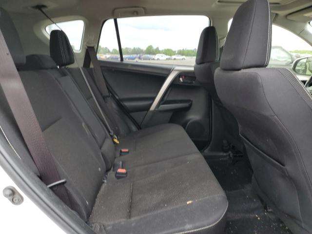 Photo 10 from auction – 2017 TOYOTA RAV4 XLE with VIN JTMRFREV4HD211625