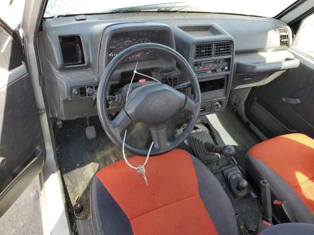 Photo 8 from auction – 1992 GEO TRACKER with VIN 2CNBJ18U7N6932483