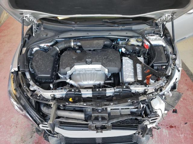 Photo 11 from auction – 2018 BUICK LACROSSE E with VIN 1G4ZP5SZ9JU118081