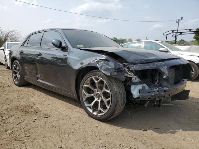 Photo 4 from auction – 2018 CHRYSLER 300 S with VIN 2C3CCABG3JH314196