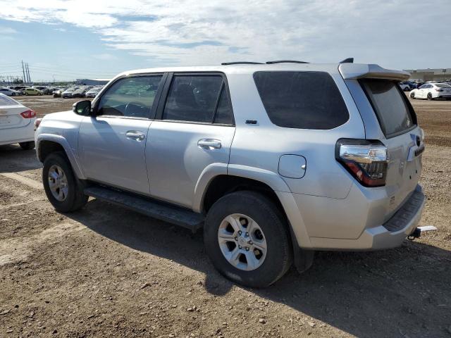 Photo 2 from auction – 2019 TOYOTA 4RUNNER SR with VIN JTEBU5JR0K5652044