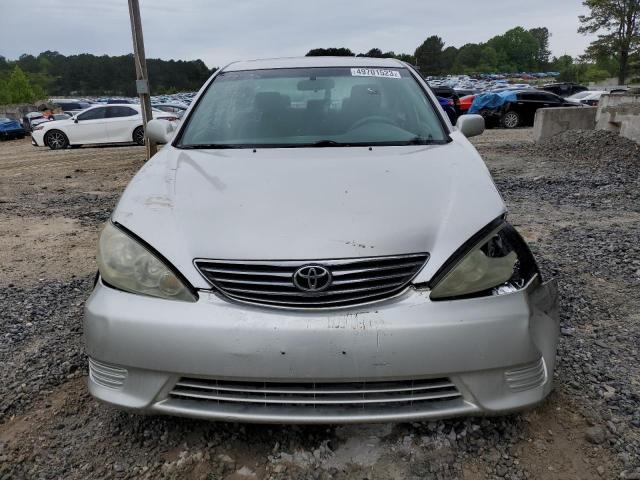 Photo 5 from auction – 2005 TOYOTA CAMRY LE with VIN 4T1BE32K05U966841