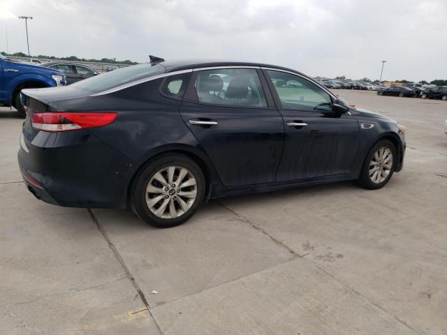 Photo 3 from auction – 2017 KIA OPTIMA LX with VIN 5XXGT4L30HG123908