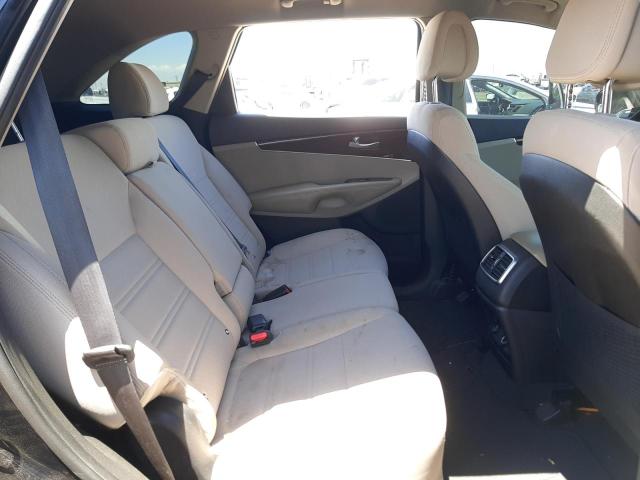 Photo 11 from auction – 2016 KIA SORENTO LX with VIN 5XYPG4A34GG035221