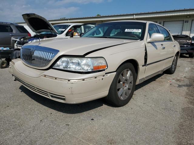 LINCOLN TOWN CAR C 2003 with VIN 1LNHM83W23Y667644 - Photo from auction