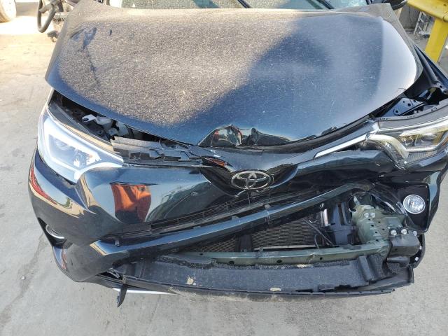 Photo 12 from auction – 2017 TOYOTA RAV4 LIMIT with VIN 2T3DFREV7HW636835