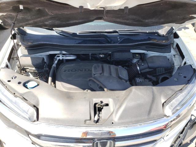 Photo 12 from auction – 2018 HONDA PILOT ELIT with VIN 5FNYF6H04JB035734