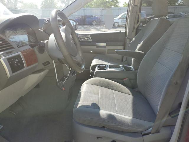 Photo 7 from auction – 2008 CHRYSLER TOWN & COU with VIN 2A8HR54P38R657804