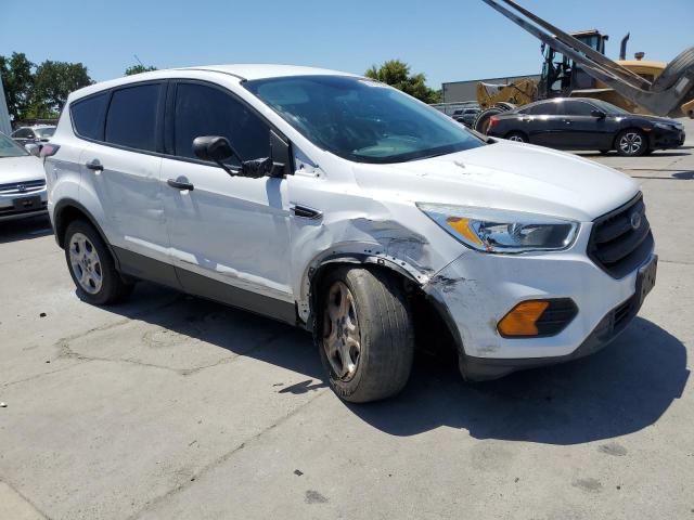 Photo 4 from auction – 2017 FORD ESCAPE S with VIN 1FMCU0F77HUB15944