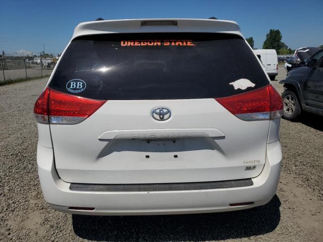 Photo 6 from auction – 2011 TOYOTA SIENNA XLE with VIN 5TDYK3DC4BS146517