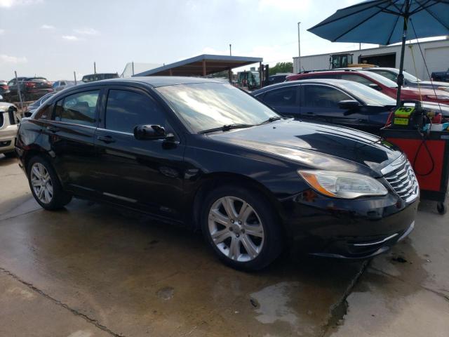 Photo 4 from auction – 2012 CHRYSLER 200 LX with VIN 1C3CCBAB1CN295315