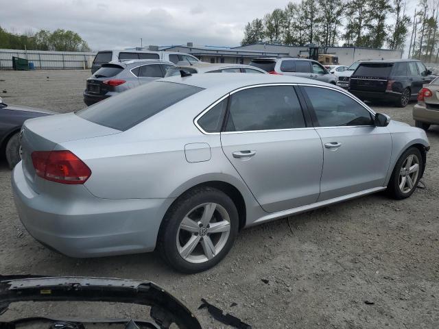 Photo 3 from auction – 2015 VOLKSWAGEN PASSAT SE with VIN 1VWBV7A38FC060723