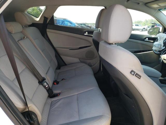Photo 11 from auction – 2020 HYUNDAI TUCSON SE with VIN KM8J2CA4XLU190237