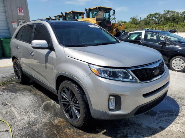 Photo 4 from auction – 2014 KIA SORENTO EX with VIN 5XYKU4A74EG469416