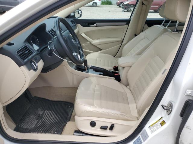 Photo 7 from auction – 2015 VOLKSWAGEN PASSAT SE with VIN 1VWBS7A38FC008064