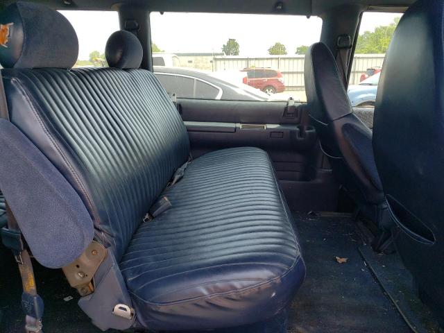 Photo 11 from auction – 2000 CHEVROLET ASTRO with VIN 1GNDM19W2YB198316