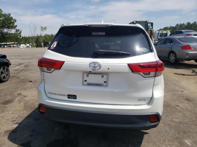 Zdjęcie 6 z aukcji – 2018 TOYOTA HIGHLANDER z VIN 5TDKZRFH6JS270381