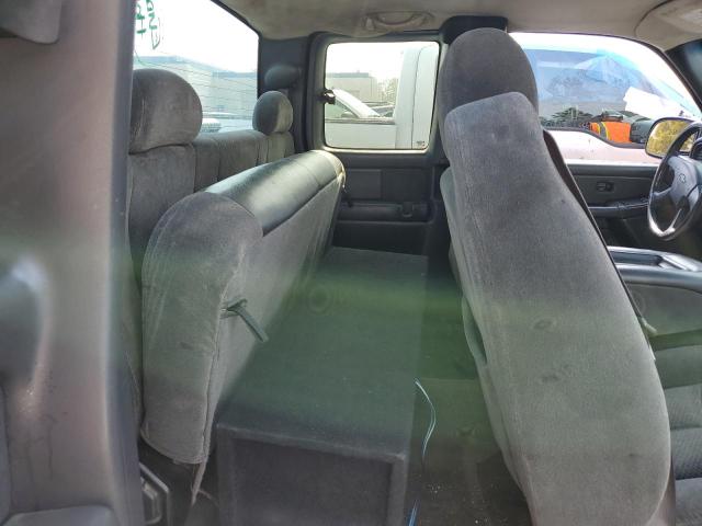 Photo 10 from auction – 2004 CHEVROLET C1500 SILV with VIN 1GCEC19X84Z303774